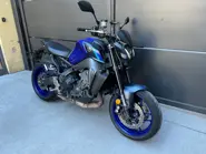 MT-09 Icon Blue 3.jpg