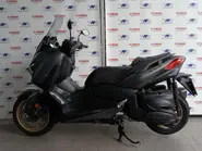 XMAX4003.jpg