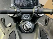 MT095.jpg
