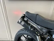 XSR 700 60th Gialla (6).jpg