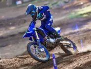 2024-Yamaha-YZ85LW-EU-Icon_Blue-Action-004-03.jpg