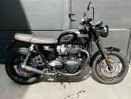 Bonneville T120 4.jpg
