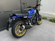 XSR 125 Blu 1.jpg