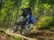2026-Yamaha-WR125-EU-Icon_Blue-Action-007-03.jpg