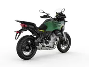 Moto-Guzzi_Stelvio-PFF_Verde-Hiking_3-4-post-dx.jpg