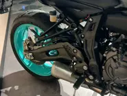 YAM MT 07 CYAN (6).jpg