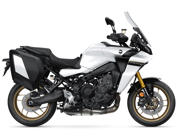 2024-Yamaha-MT09TRGT-EU-Pure_White-Studio-002-03.jpg