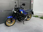 XSR 125 Blu 6.jpg