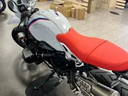 BMW 5.jpg