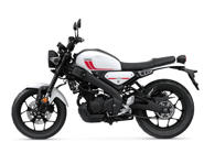 2024-Yamaha-XS125-EU-Heritage_White-Studio-004-03.jpg