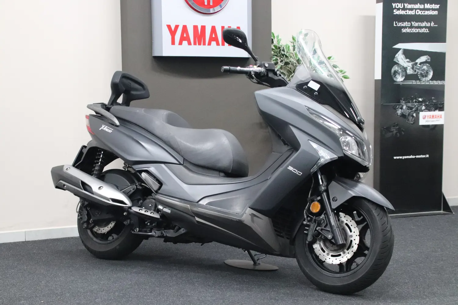 Vendo Kymco Kymco 300 X Town Usato Kymco 300 Peoples Prezzo Usato