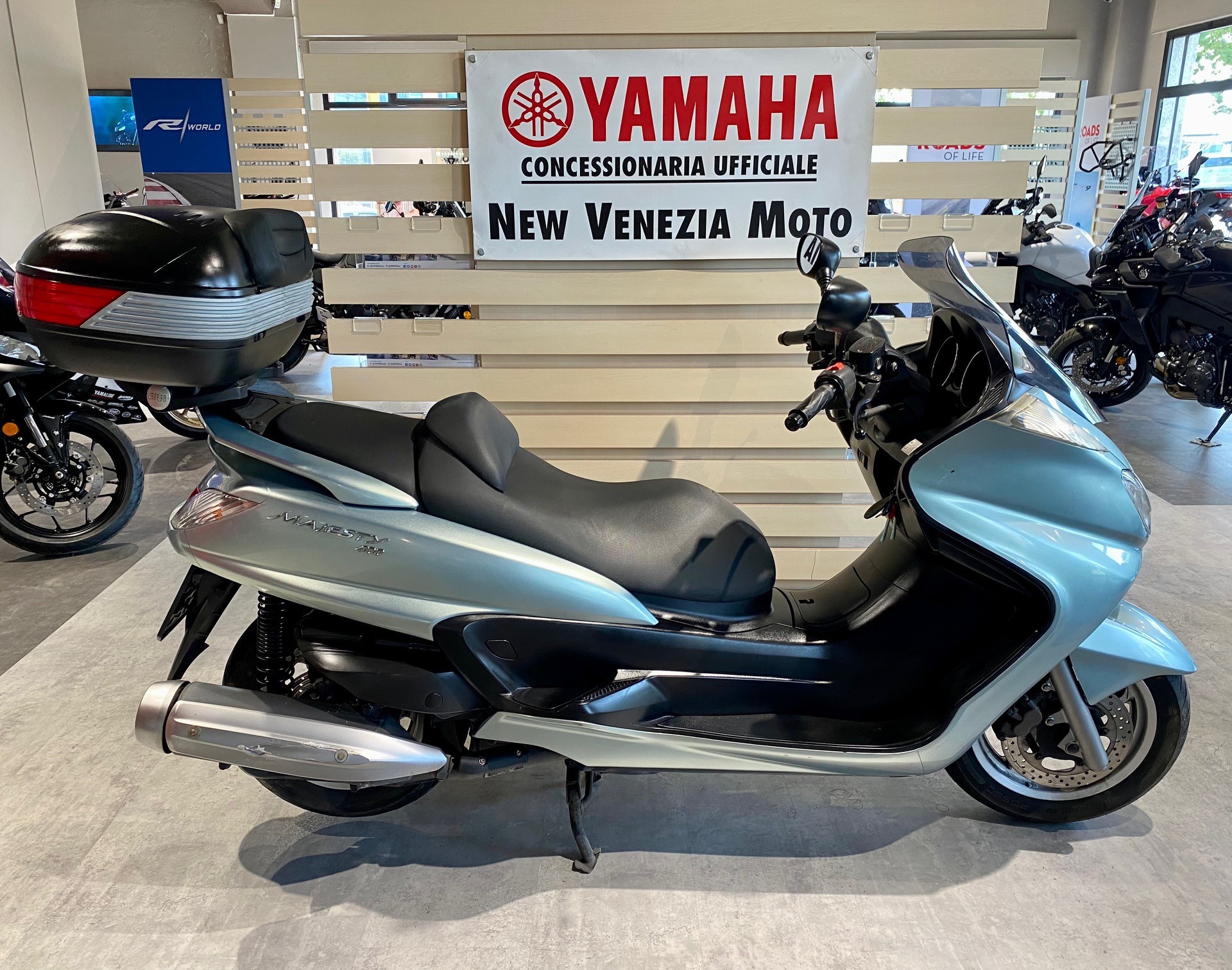 Yamaha Majesty 400 usata disponibile a VE