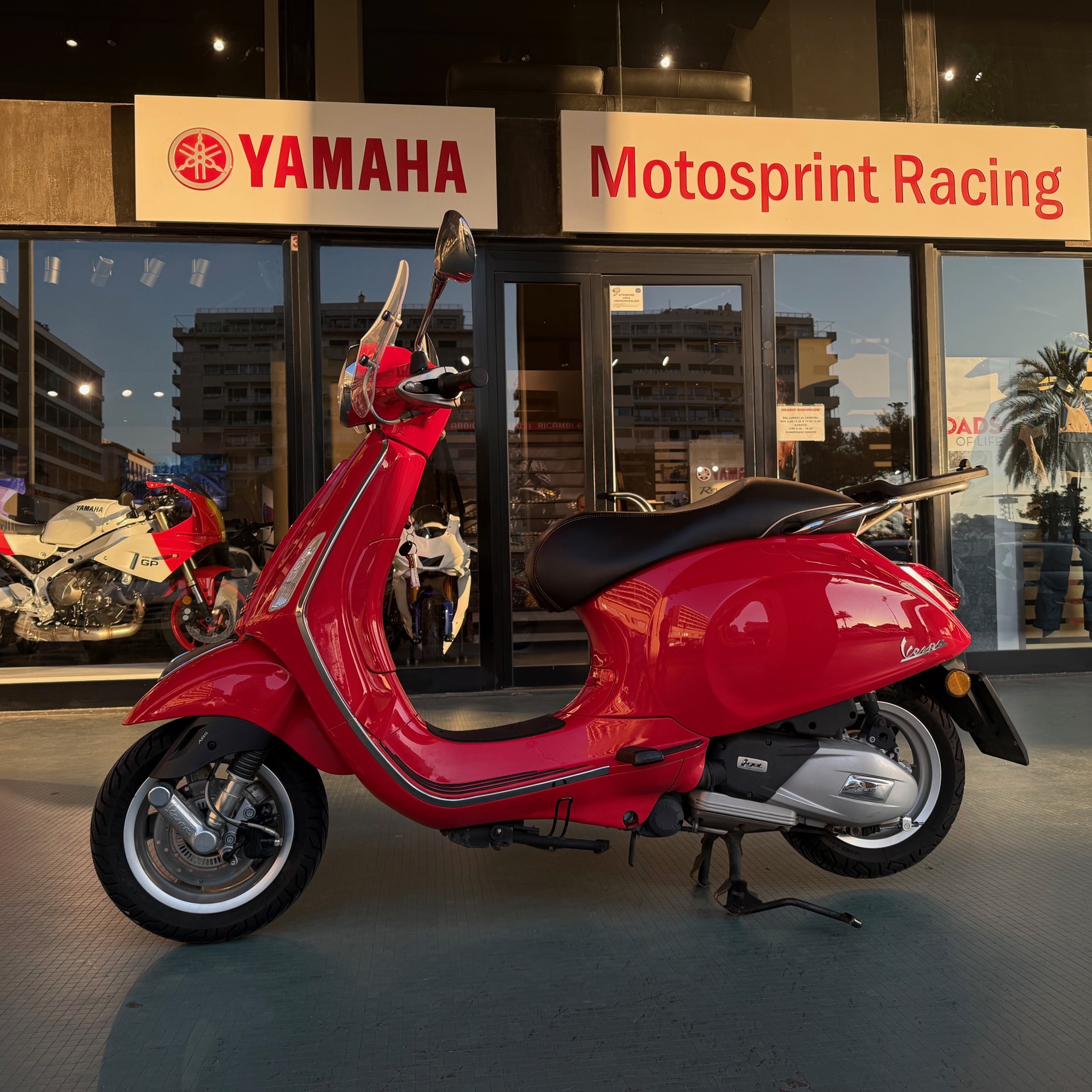 Piaggio Vespa Primavera Rosso V Abs Usata Disponibile A Ge