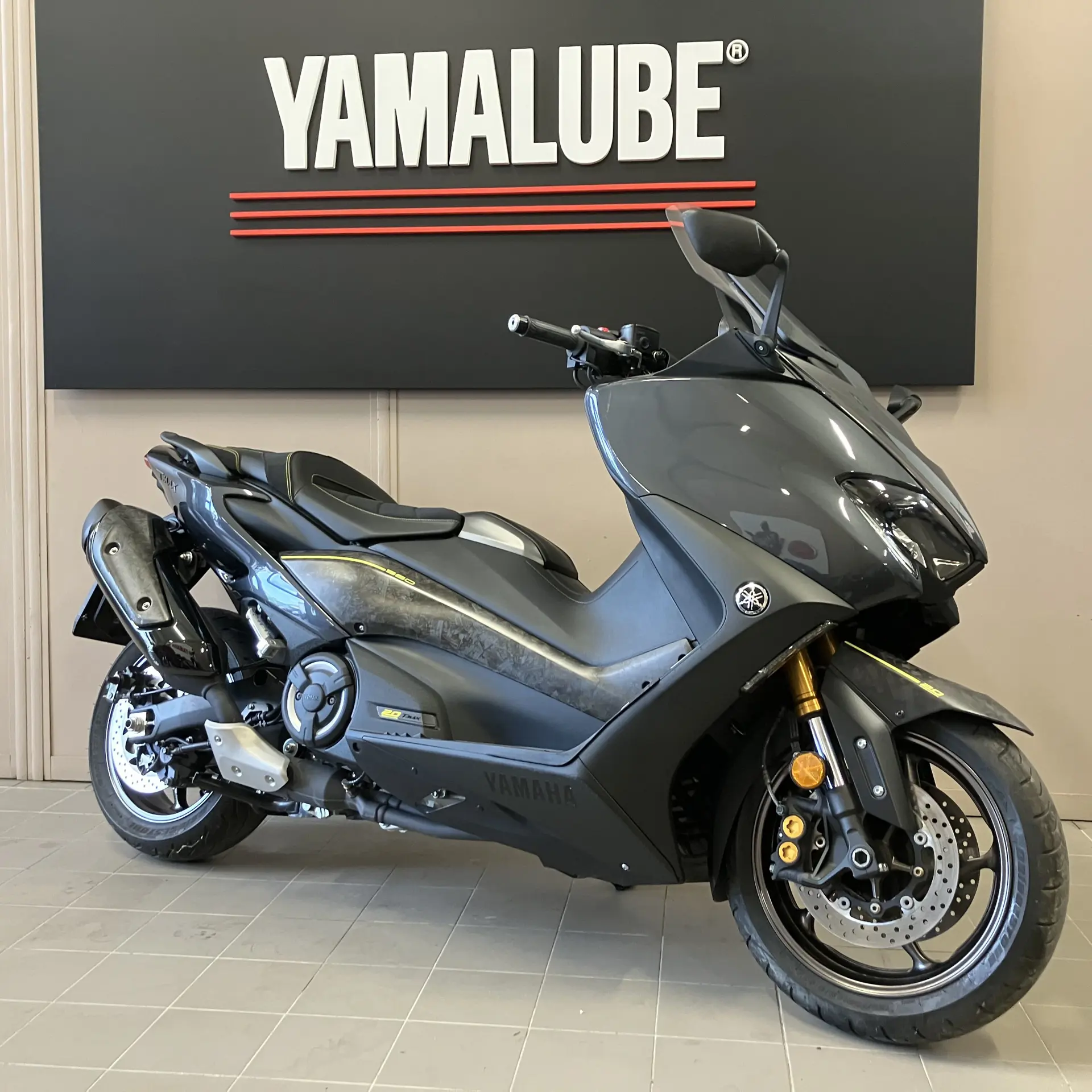 Tmax 560 usato prezzo top