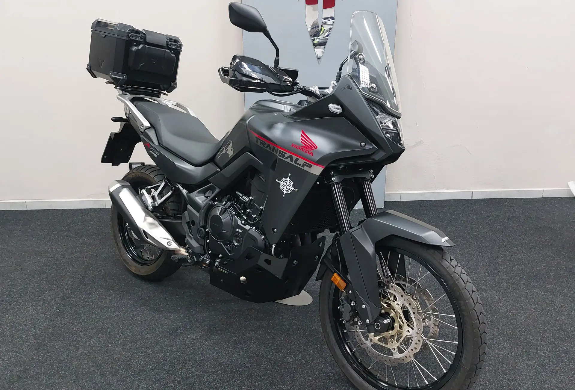 honda adventure 750