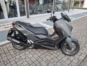 YAMAHA XMAX 300 2025 AZIENDALE.jpg