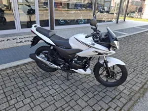 HONDA CBF 125.jpg