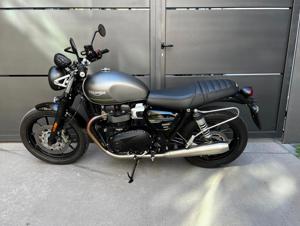 Speed Twin 900 Matt Grey 8.jpg