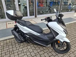 HONDA FORZA 350.jpg