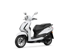 2024-Yamaha-LTS125-EU-Milky_White-Studio-007-03.jpg