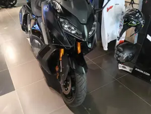 tmax 2.jpg