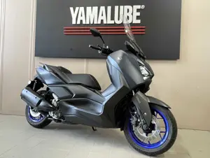 XMAX 300 OTTAVIANI  (3).jpg