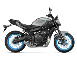 2025-Yamaha-MT07A-EU-Ice_Storm-Studio-002-03.jpg