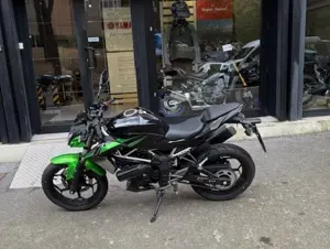 Z125.jpg