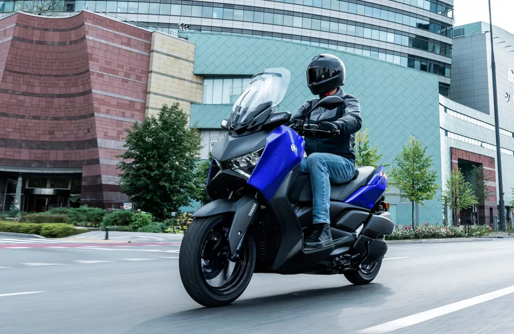 XMAX 300 fino a 500 euro di vantaggi 