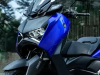 XMAX 300: fino a 500€ di vantaggi