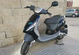 Zip Tempi Usato Piaggio Zip 50 Scooter Usata In Vendita In Liguria