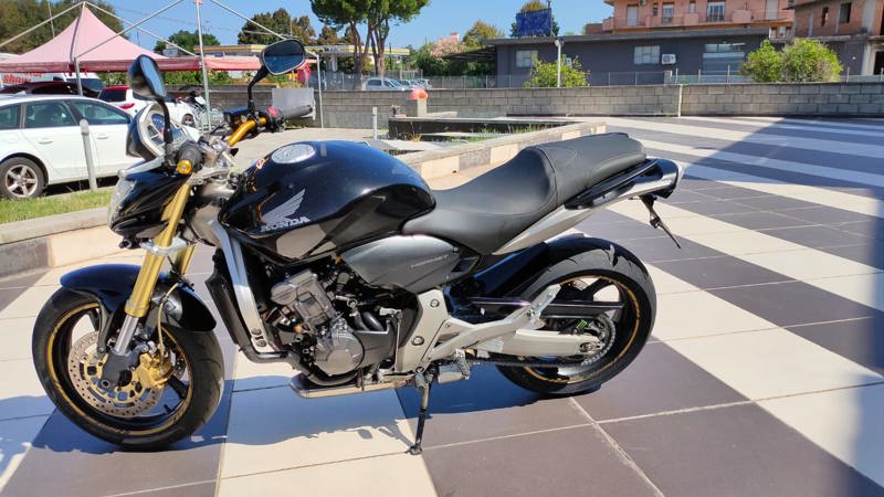 Honda Hornet 600 usato - Yamaha-Motor Europe N.V. Filiale Italia