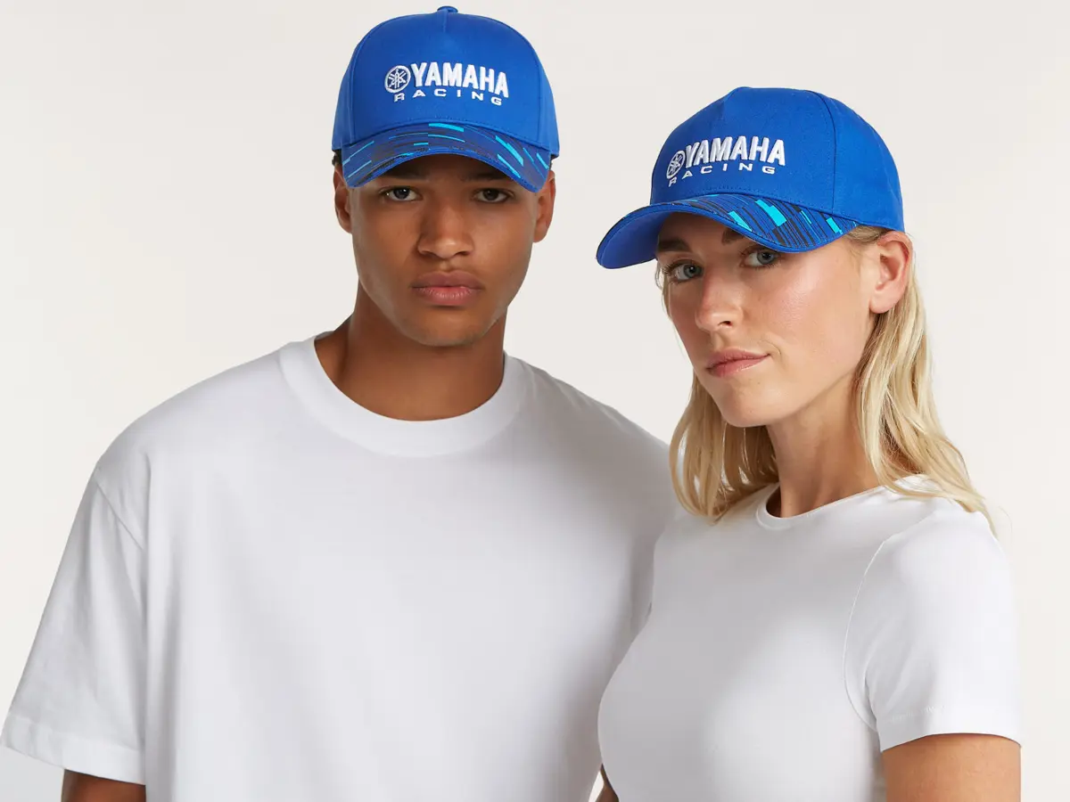 QMB-26FM3-E0-00-YAMAHA-RACING-TEAM-CAP-ADULT-EU-Studio-001.jpg