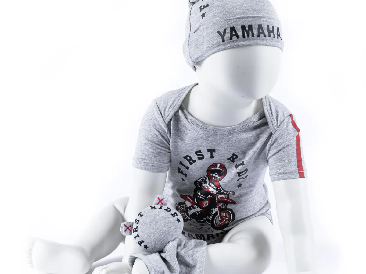 B23-RV705-F4-01-23-Revs-baby-giftpack-EU-Studio-003.jpg