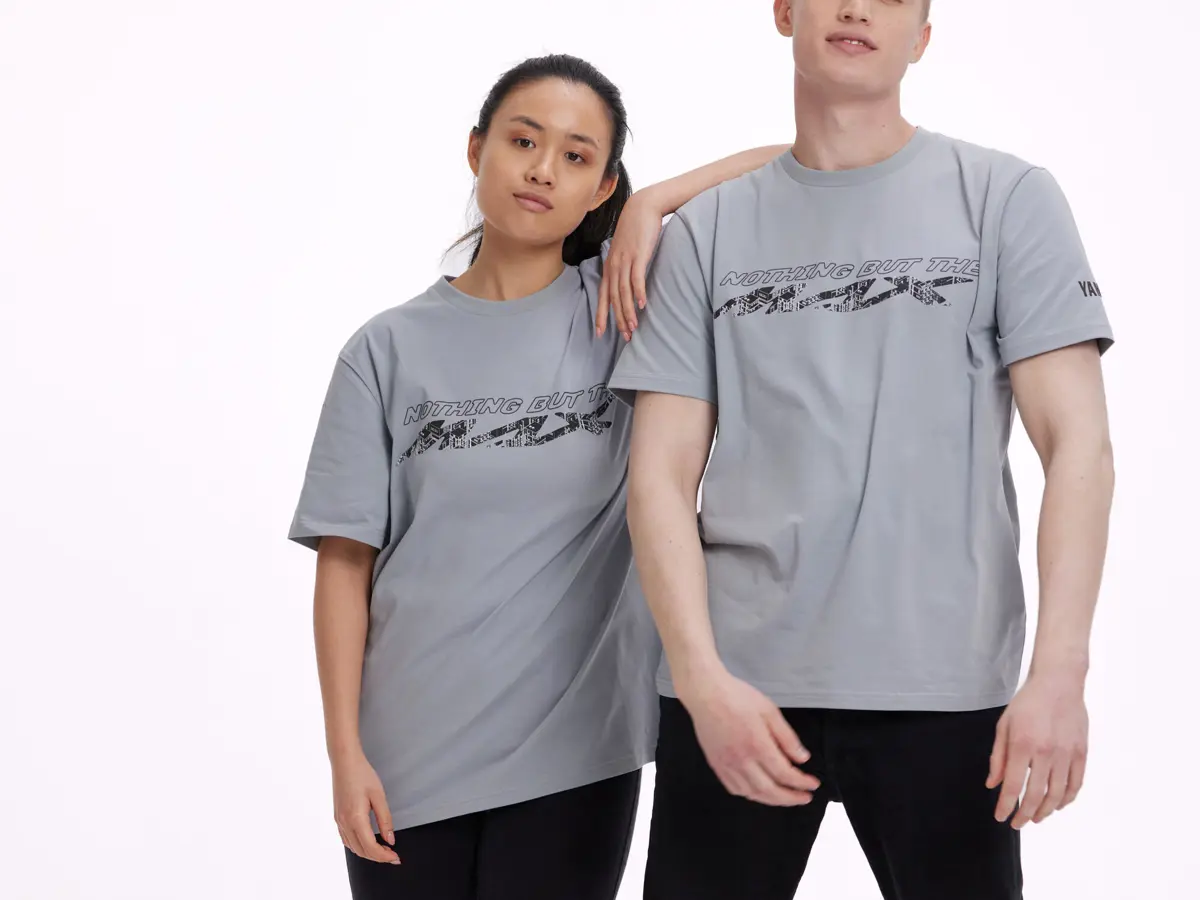 B25-SC107-E5-0L-Scooter-T-shirt-unisex-Max-family-Studio-001.jpg