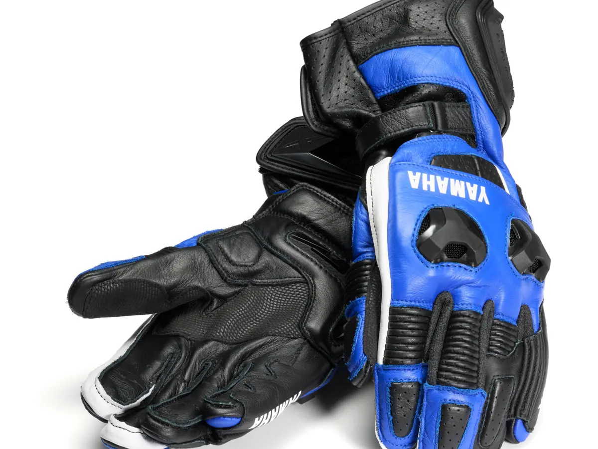 A22-BS121-B4-0L-Race-gloves-_Men_-EU-Studio-001.jpg