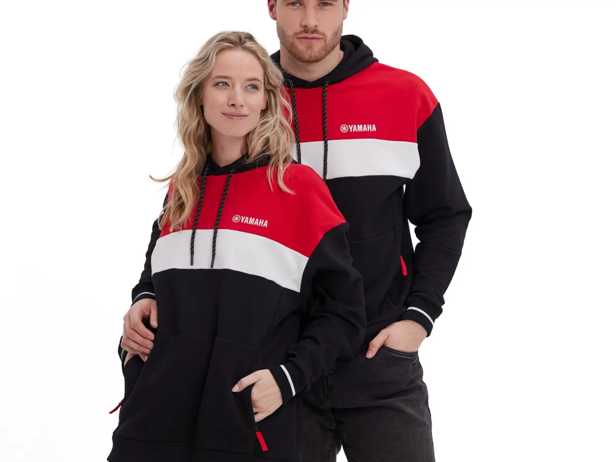 B25-RV111-C1-0L-Revs-Edition-sweater-men-Studio-001.jpg