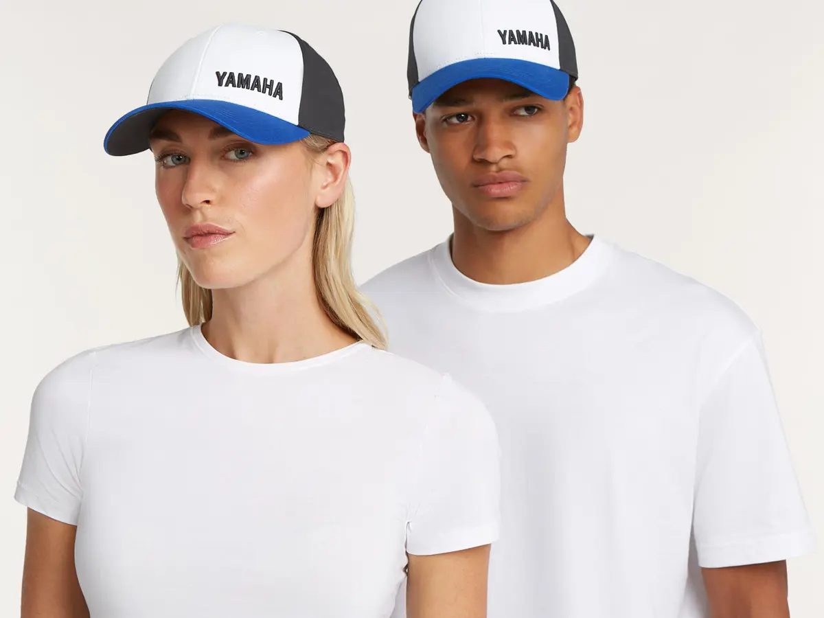 QMB-26FS3-E2-00-YAMAHA-RACING-URBAN-ADULT-CAP-EU-Studio-001.jpg