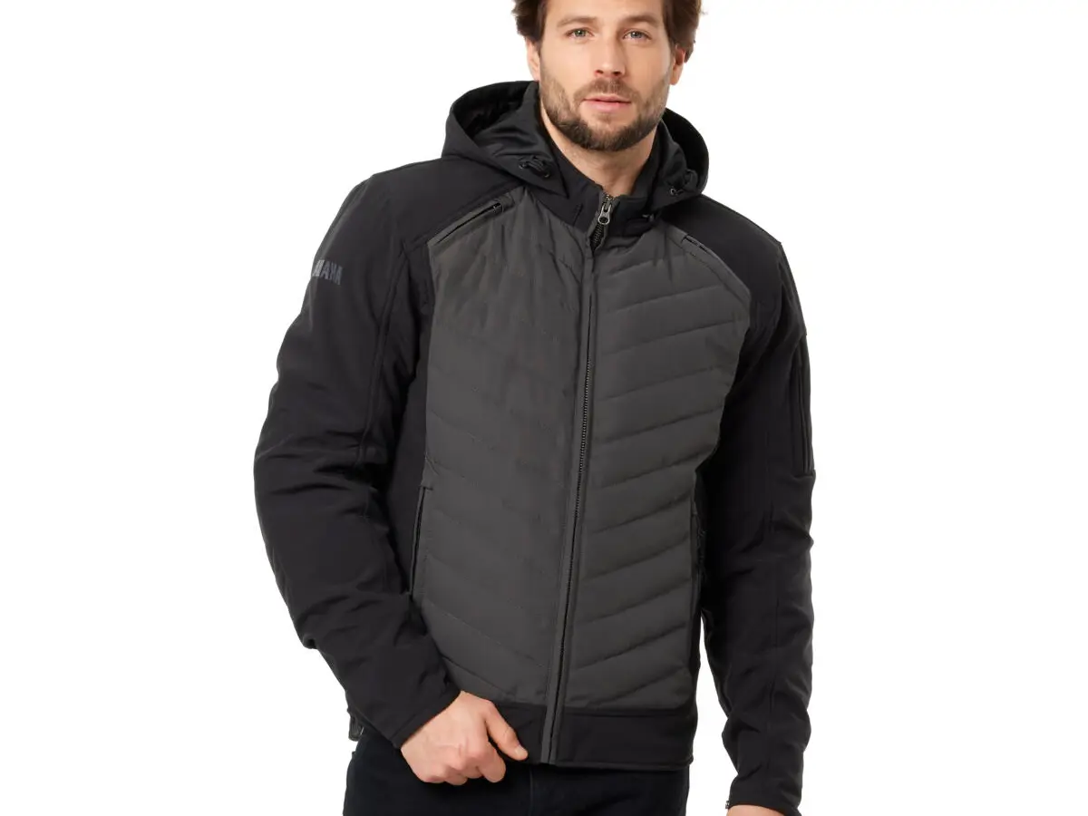 A22-UR101-F0-0L-Urban-Riding-Jacket-_Men_-EU-Studio-001_Tablet.jpg