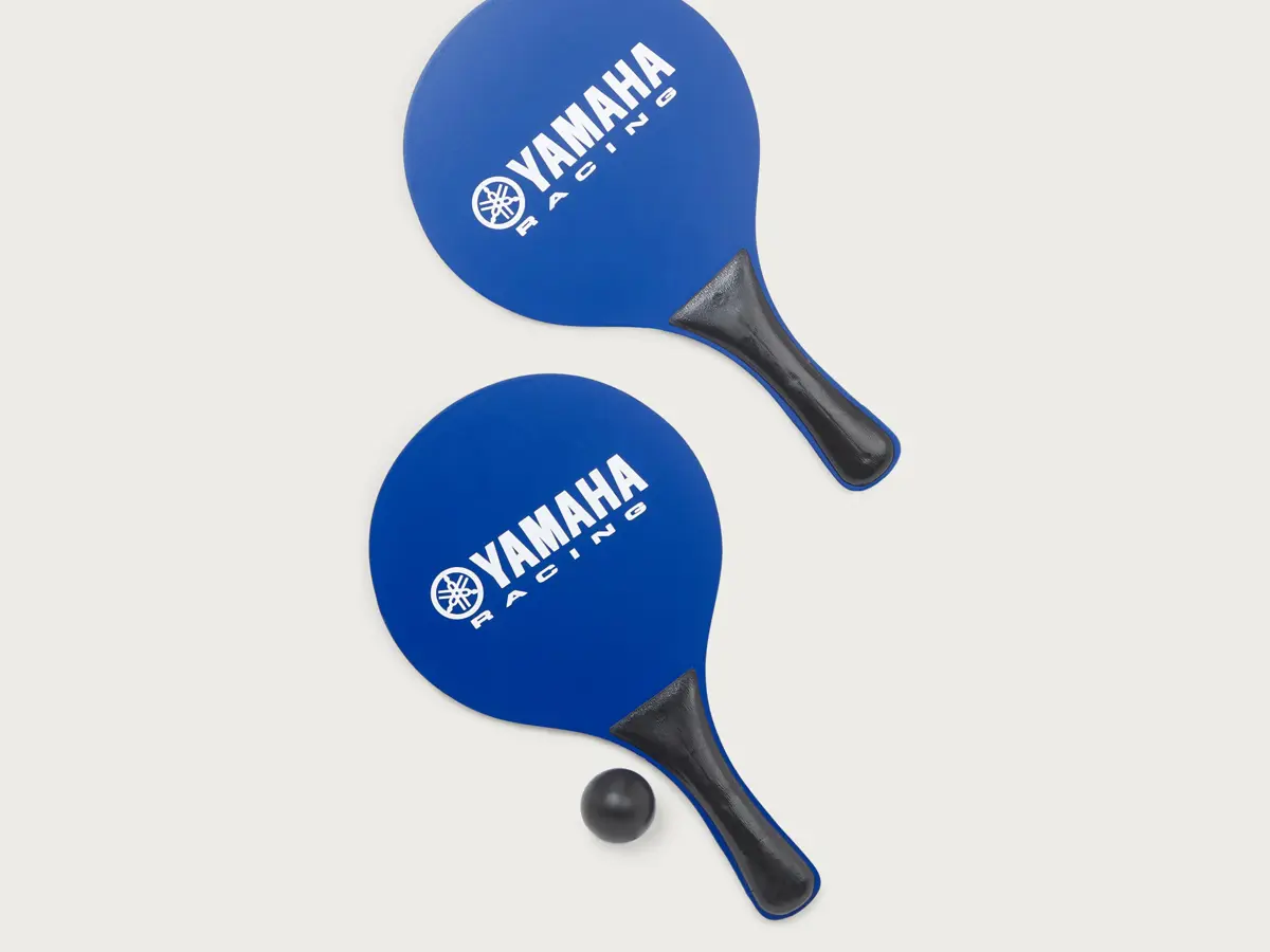 QMN-26JA0-E0-00-YAMAHA-RACING-BEACH-TENNIS-SET-EU-Studio-001.jpg