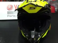 CASCO S-LINE GIALLO FLUO E NERO UOMO.jpg