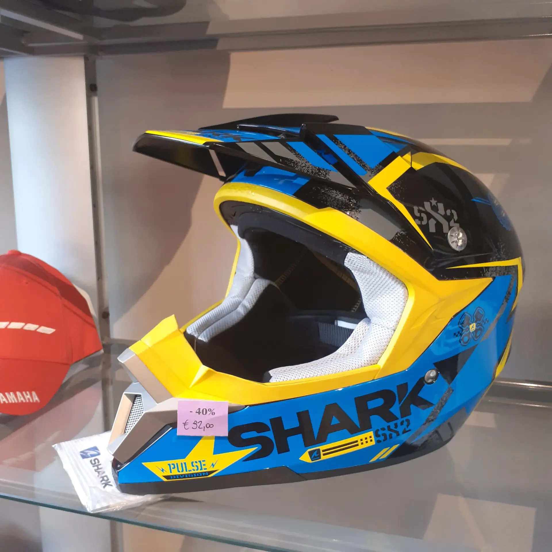 CASCO SHARK Heritage scontato! disponibile a BS presso SAR MOTOR SRL a  100,00 €