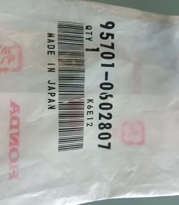 tre-bulloni-originali-honda-6x28-codice-95701-0602807