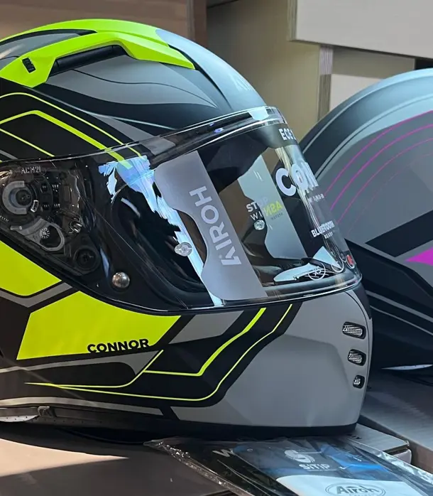 casco-airoh-connor